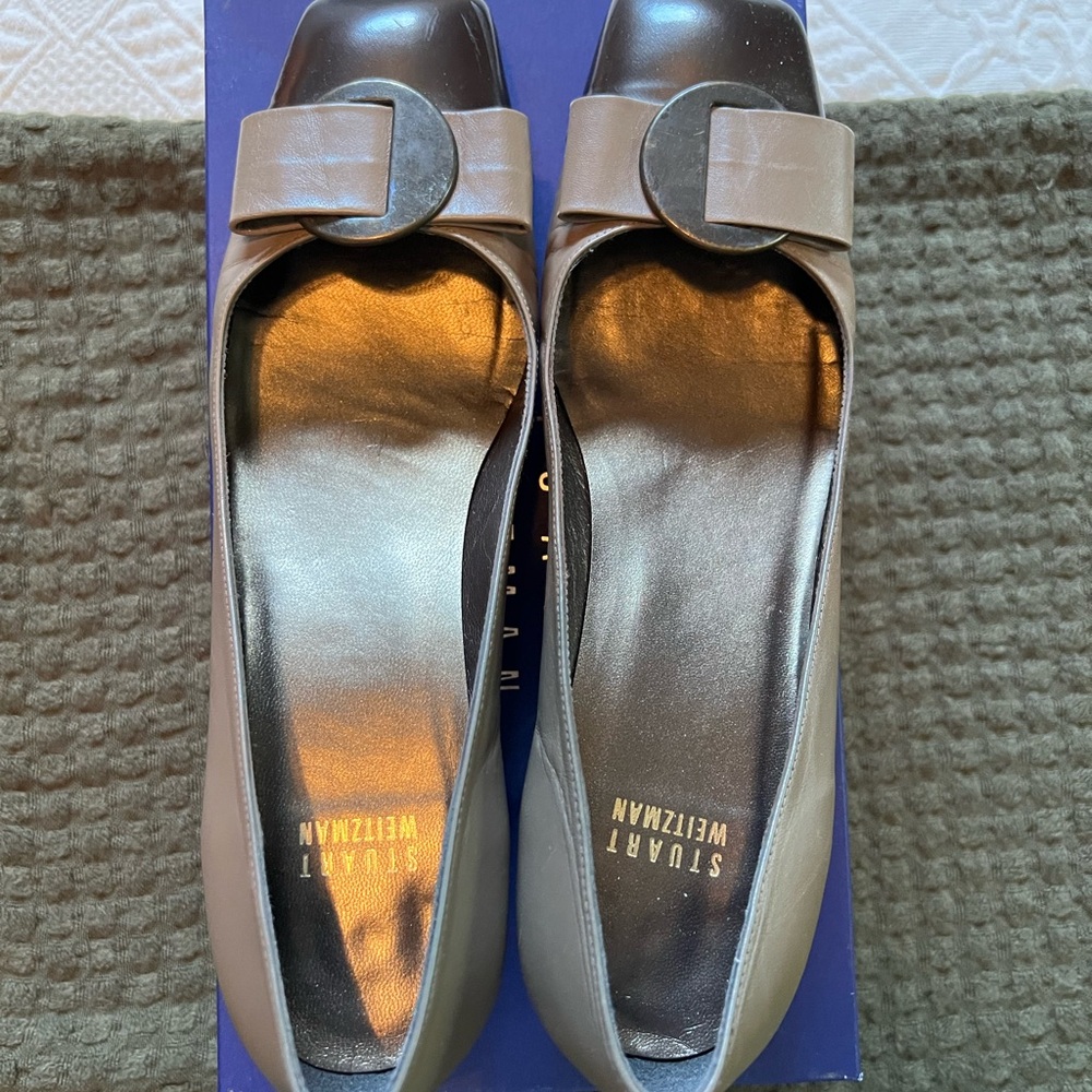 Stuart Weitzman Taupe and Brown Loafers